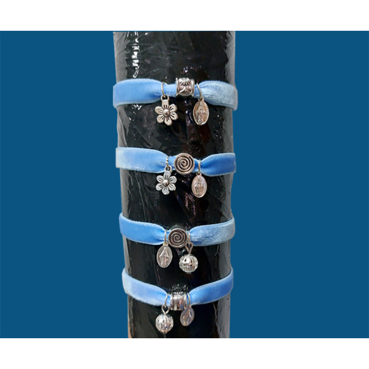 Mod.202 Pulsera elástica de terciopelo con abalorios surtido y medalla Virgen Milagrosa con baño de plata